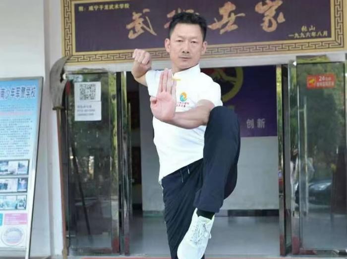 校長(zhǎng)、武術(shù)總教練